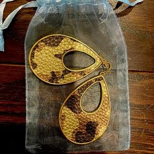 Camouflage/gold earrings